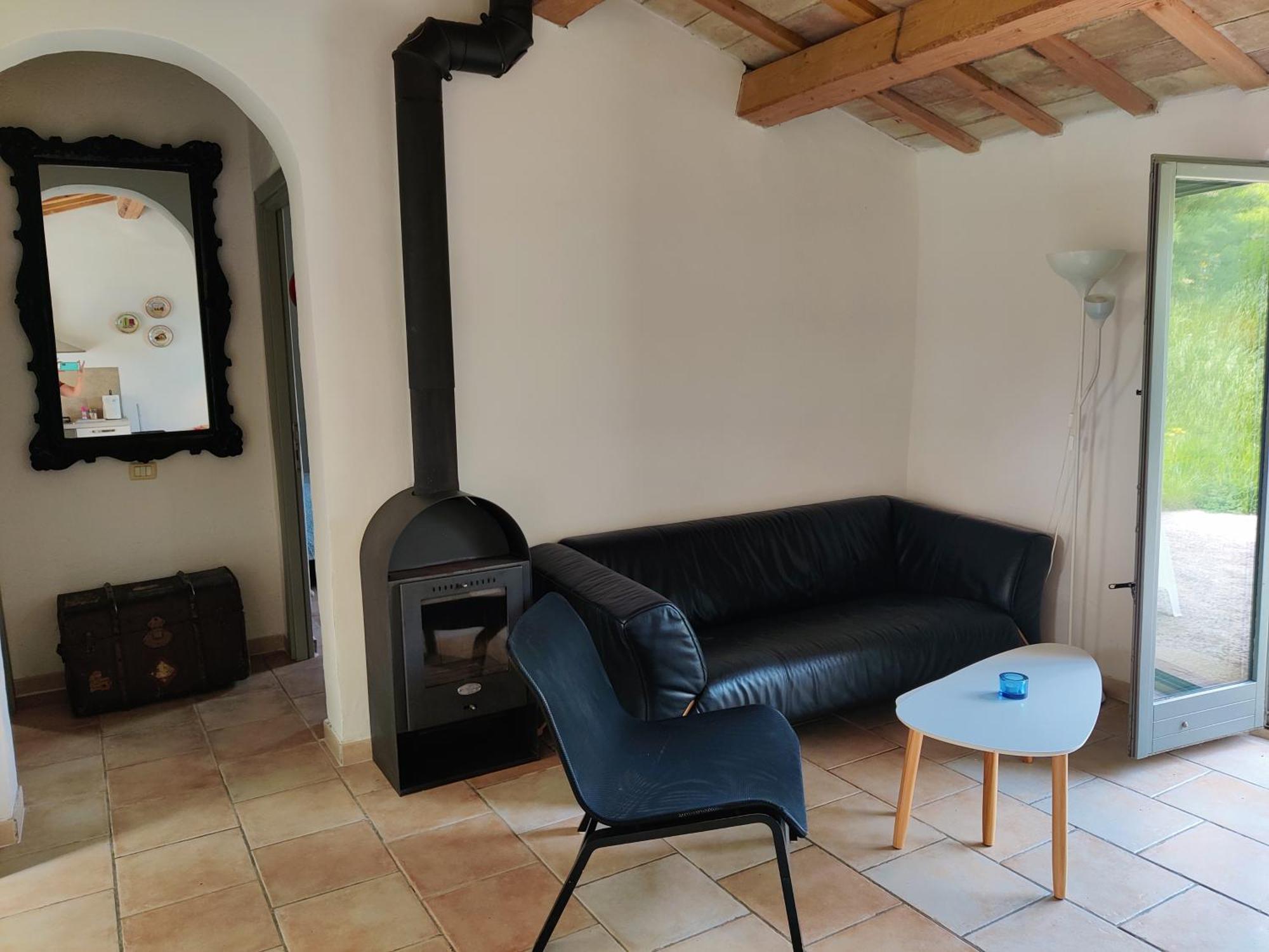 Rustico Del Bozzo Guest House Castelleone di Suasa ภายนอก รูปภาพ
