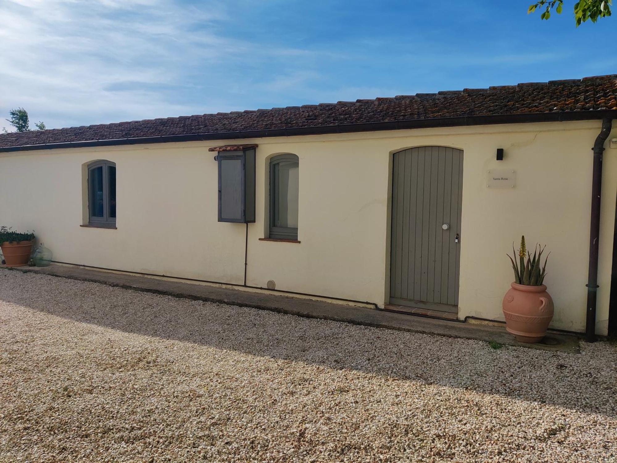 Rustico Del Bozzo Guest House Castelleone di Suasa ภายนอก รูปภาพ